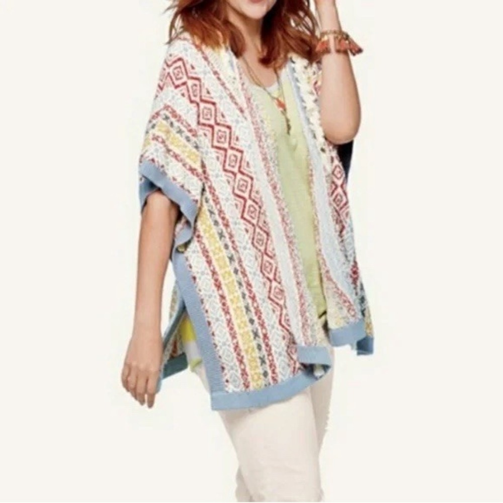 CAbi Carol Collection Siesta Fringe Poncho XS/S‎ Oversized Open Cardigan Sweater